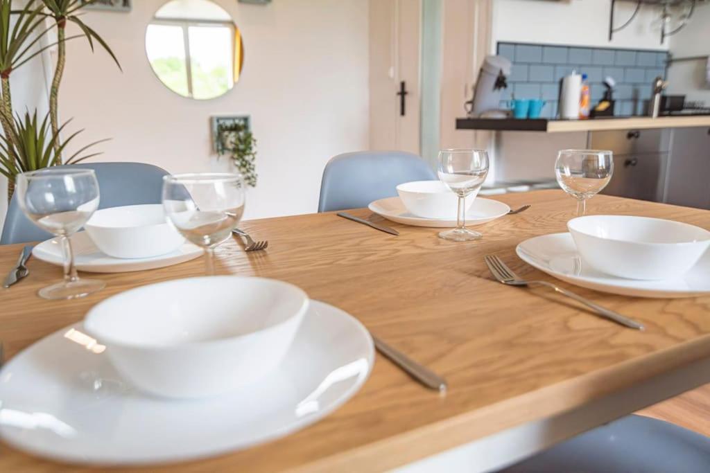 "Le Chaleureux" Appartement Pour 4 Personnes Isles-sur-Suippe Extérieur photo