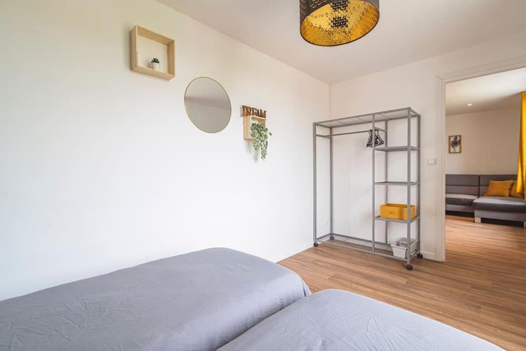 "Le Chaleureux" Appartement Pour 4 Personnes Isles-sur-Suippe Extérieur photo